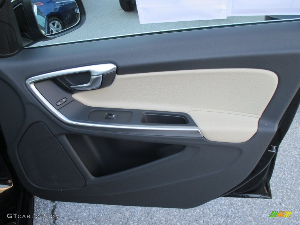 2011 S60 T6 AWD - Black / Soft Beige/Off Black photo #30