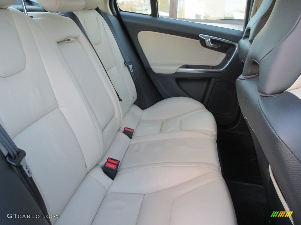 2011 S60 T6 AWD - Black / Soft Beige/Off Black photo #31