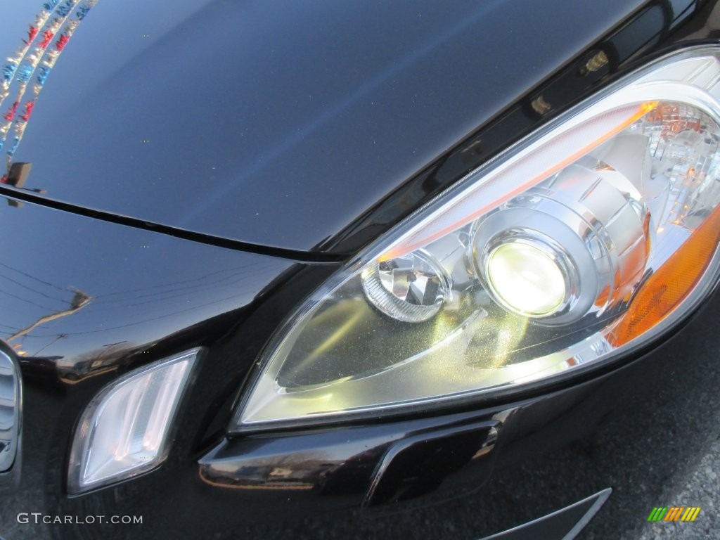 2011 S60 T6 AWD - Black / Soft Beige/Off Black photo #40