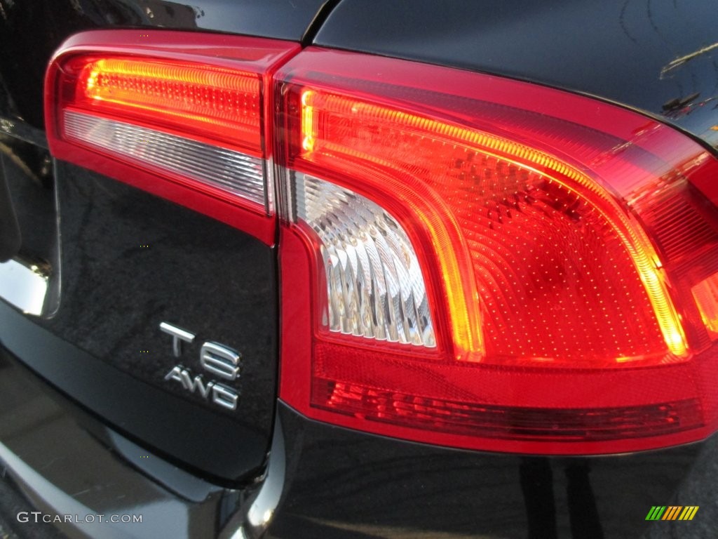 2011 S60 T6 AWD - Black / Soft Beige/Off Black photo #42