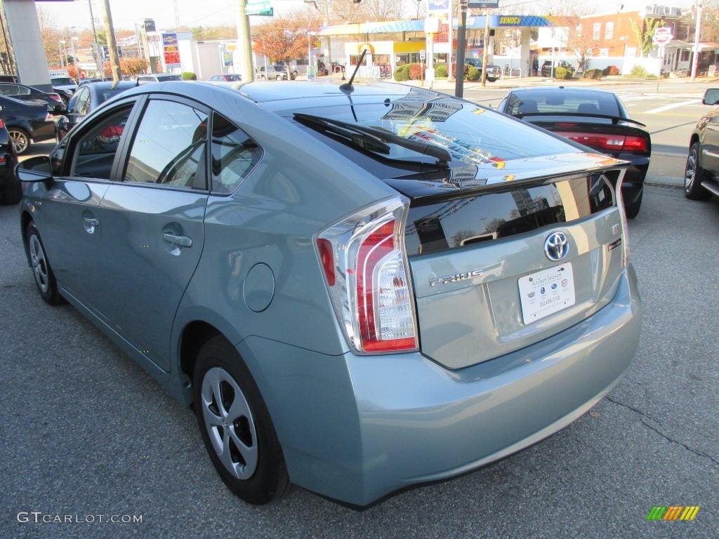 2014 Prius Two Hybrid - Sea Glass Pearl / Bisque photo #4