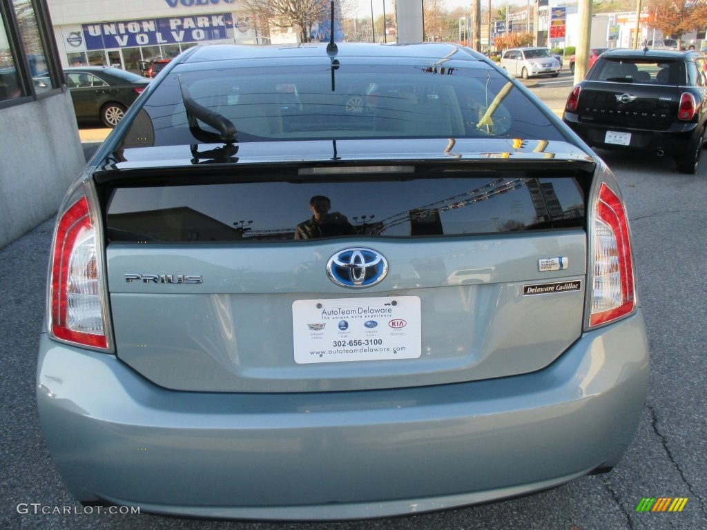 2014 Prius Two Hybrid - Sea Glass Pearl / Bisque photo #5
