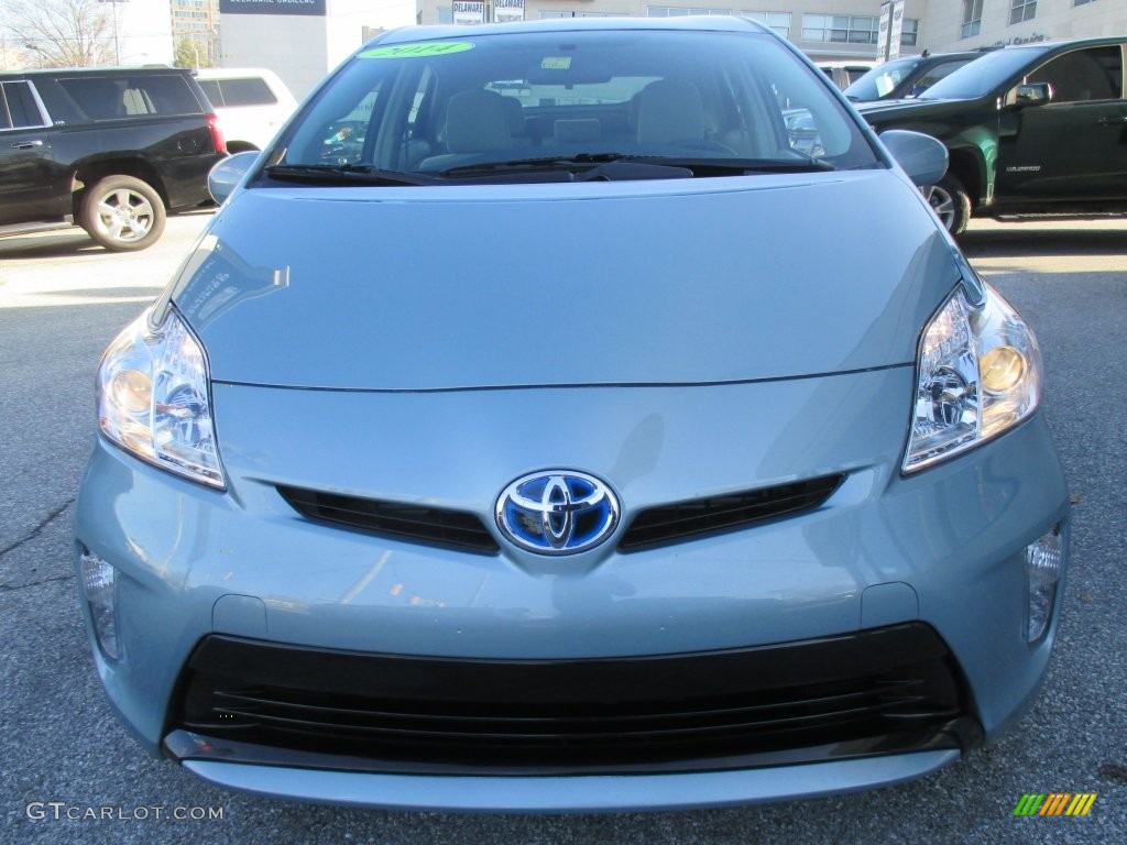 2014 Prius Two Hybrid - Sea Glass Pearl / Bisque photo #9