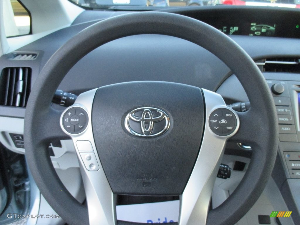 2014 Prius Two Hybrid - Sea Glass Pearl / Bisque photo #11