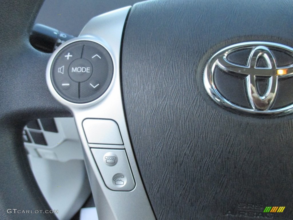 2014 Prius Two Hybrid - Sea Glass Pearl / Bisque photo #12