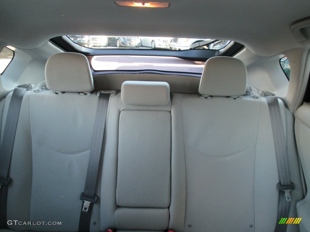 2014 Prius Two Hybrid - Sea Glass Pearl / Bisque photo #18