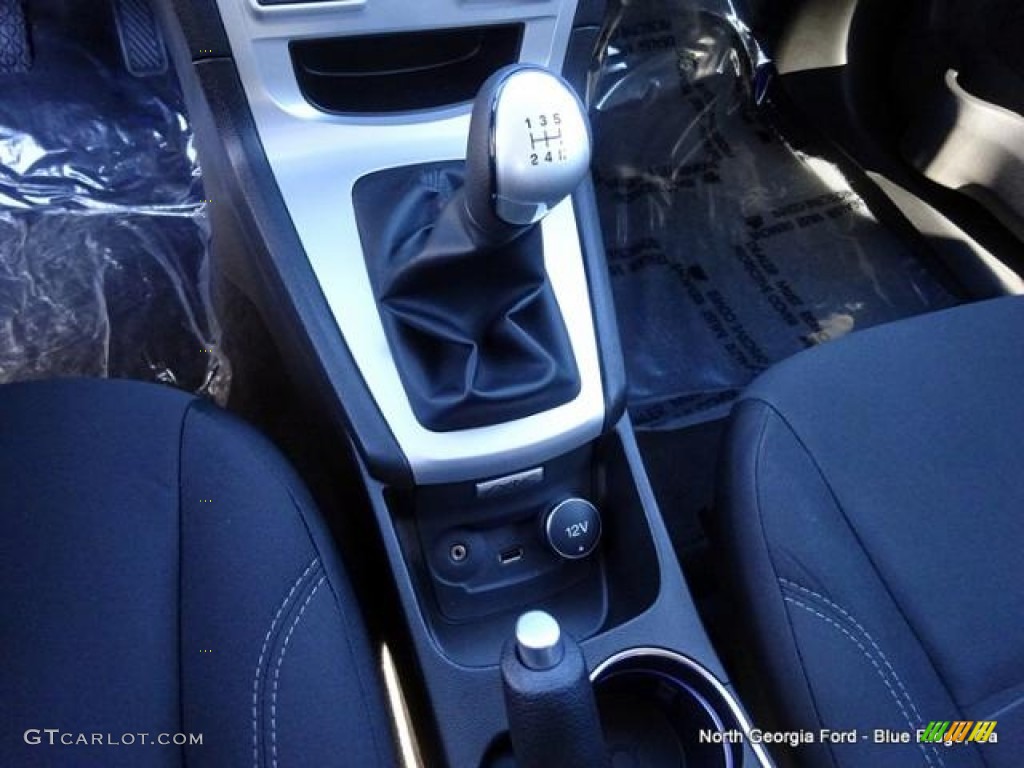 2015 Fiesta SE Sedan - Magnetic Metallic / Charcoal Black photo #31