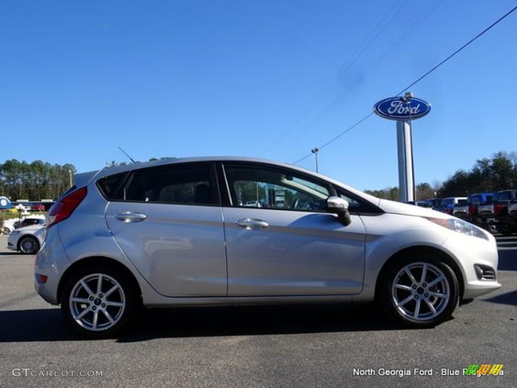 2015 Fiesta SE Hatchback - Ingot Silver Metallic / Charcoal Black photo #6