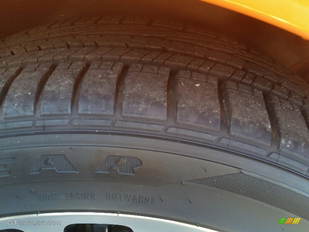 2014 Challenger SRT8 Core - Header Orange / Dark Slate Gray photo #29