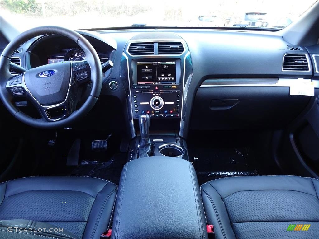 2016 Explorer Limited 4WD - Shadow Black / Ebony Black photo #13