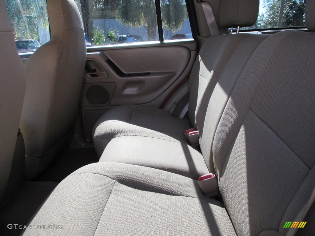 2004 Grand Cherokee Laredo - Inferno Red Pearl / Sandstone photo #14