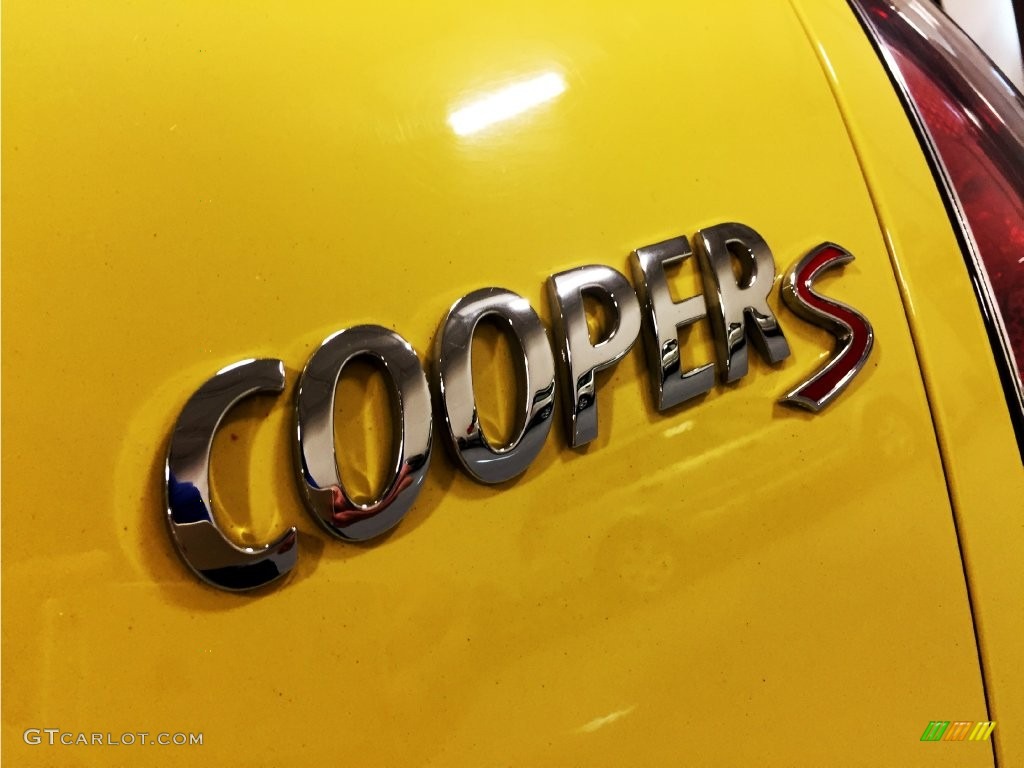 2005 Cooper S Hardtop - Liquid Yellow / Black/Panther Black photo #101