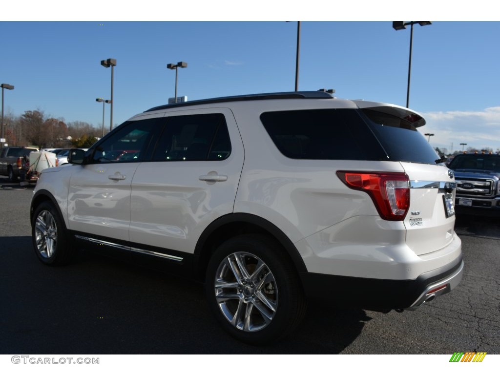 2016 Explorer XLT - White Platinum Metallic Tri-Coat / Medium Light Camel photo #24