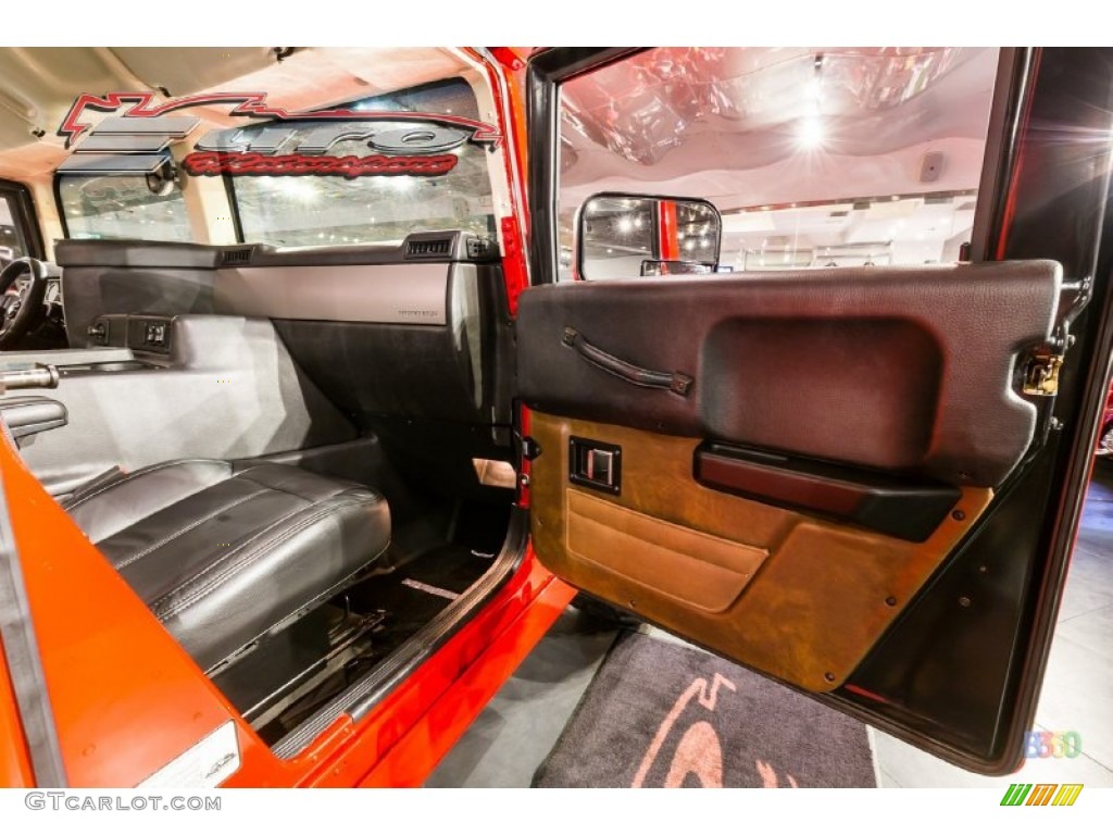 2004 H1 Wagon - Firehouse Red / Ebony/Brown photo #40