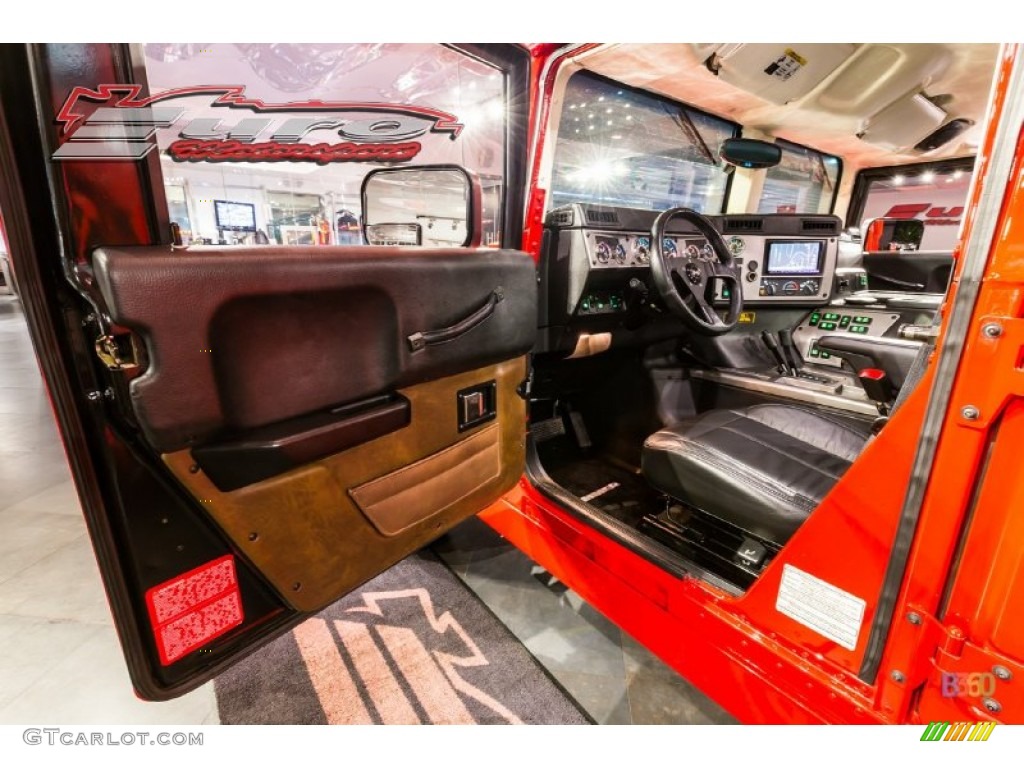 2004 H1 Wagon - Firehouse Red / Ebony/Brown photo #52