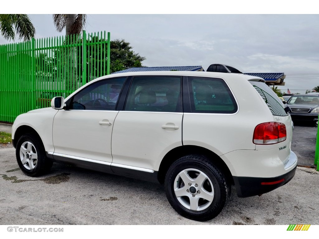 2005 Touareg V6 - Campanella White / Pure Beige photo #9