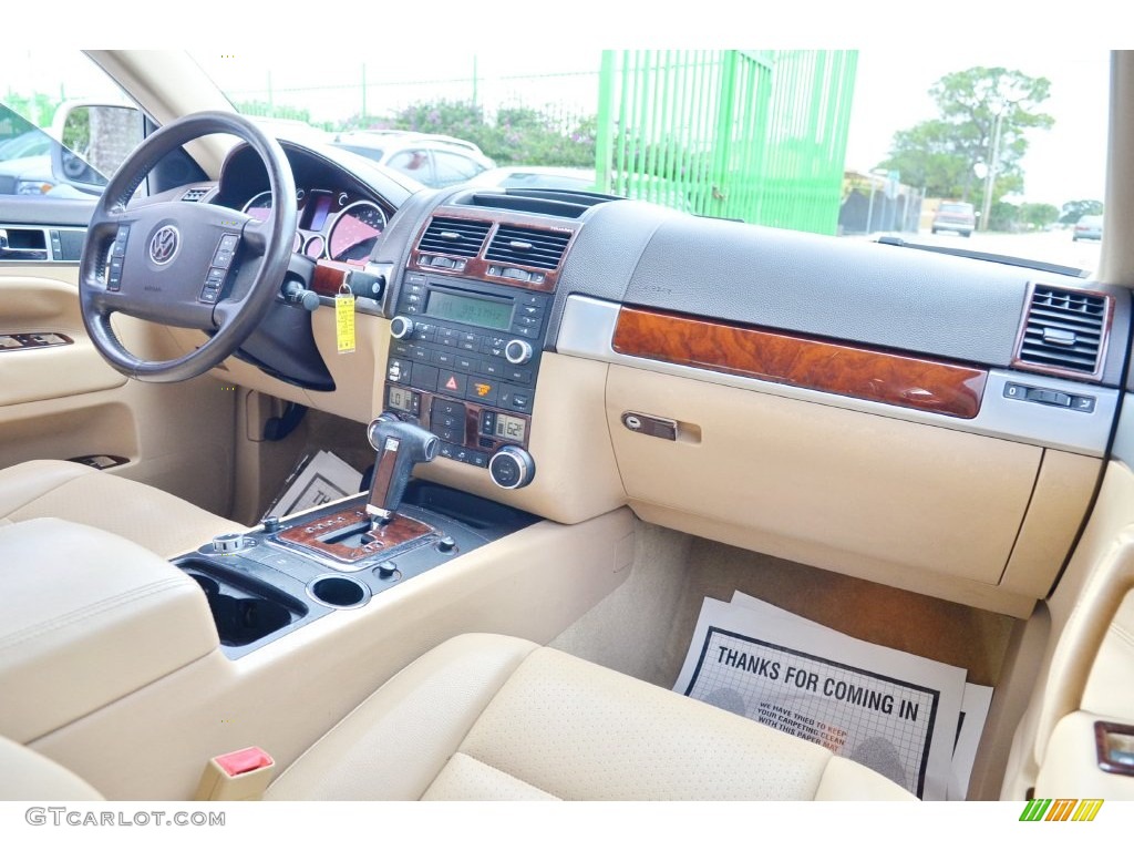 2005 Touareg V6 - Campanella White / Pure Beige photo #56