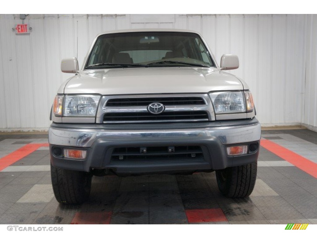 1999 4Runner SR5 4x4 - Millennium Silver Metallic / Oak photo #4
