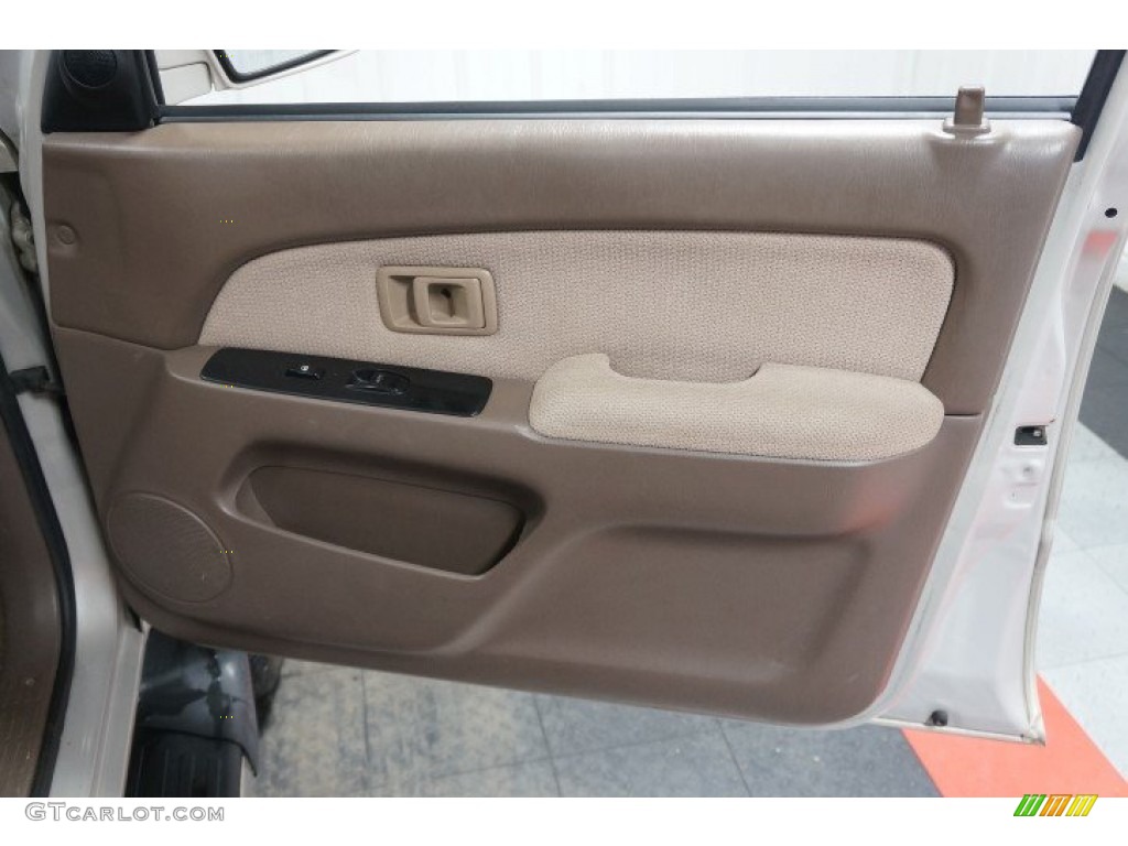 1999 4Runner SR5 4x4 - Millennium Silver Metallic / Oak photo #17