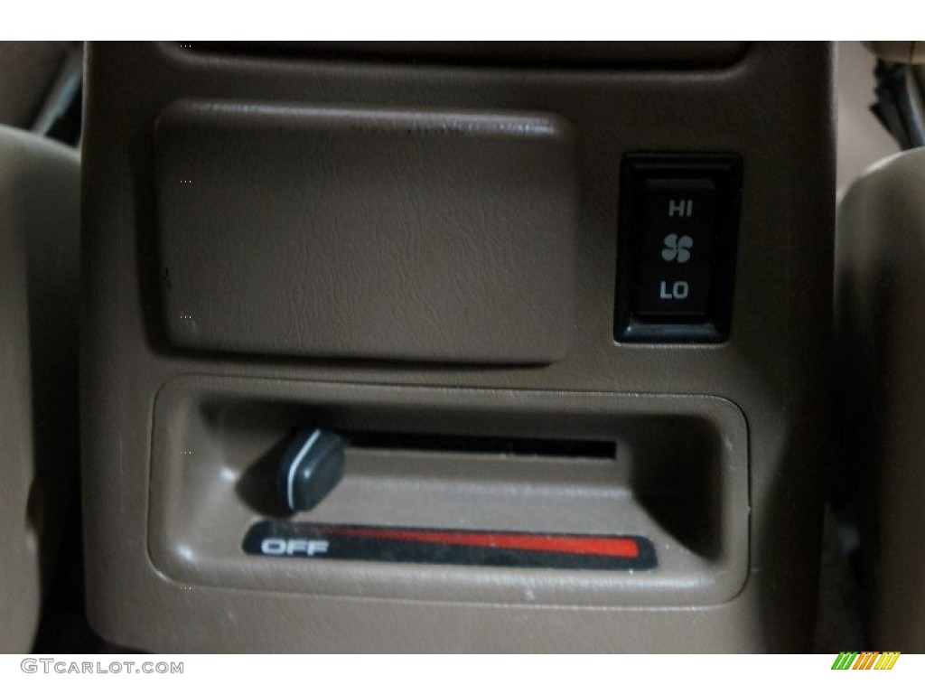 1999 4Runner SR5 4x4 - Millennium Silver Metallic / Oak photo #29