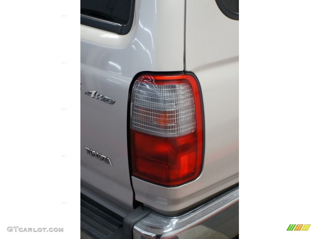 1999 4Runner SR5 4x4 - Millennium Silver Metallic / Oak photo #64