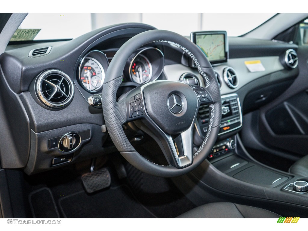 Black Interior 2016 Mercedes-Benz GLA 250 4Matic Photo #109232682
