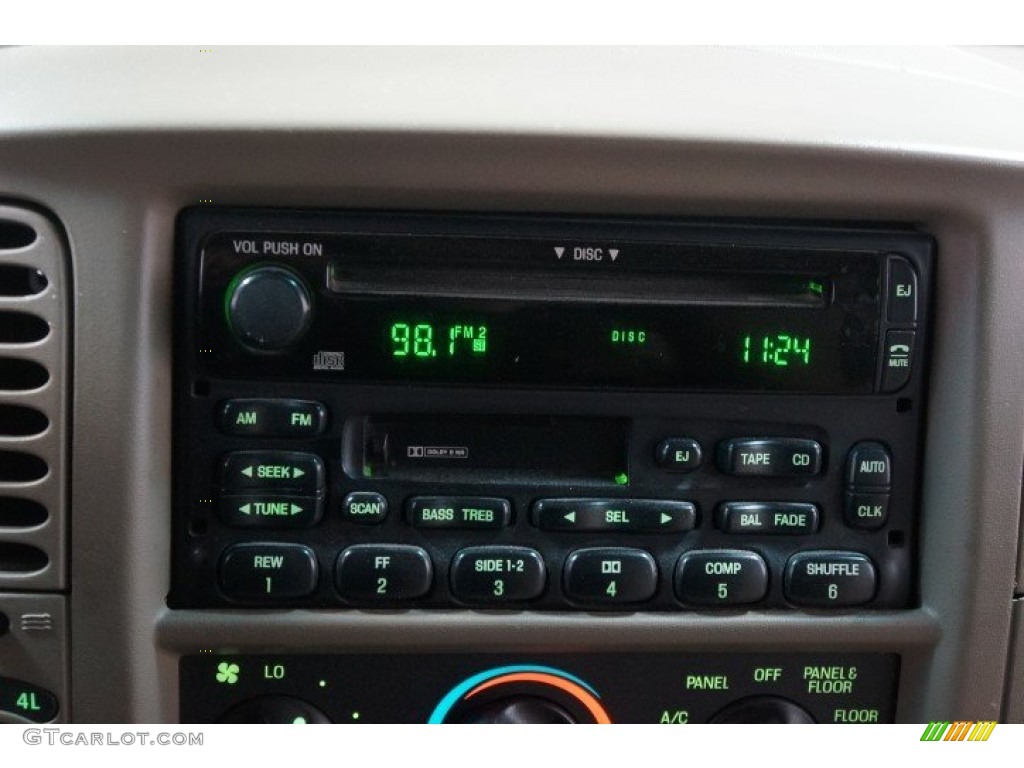 2003 F150 XLT SuperCab 4x4 - Estate Green Metallic / Medium Parchment Beige photo #43