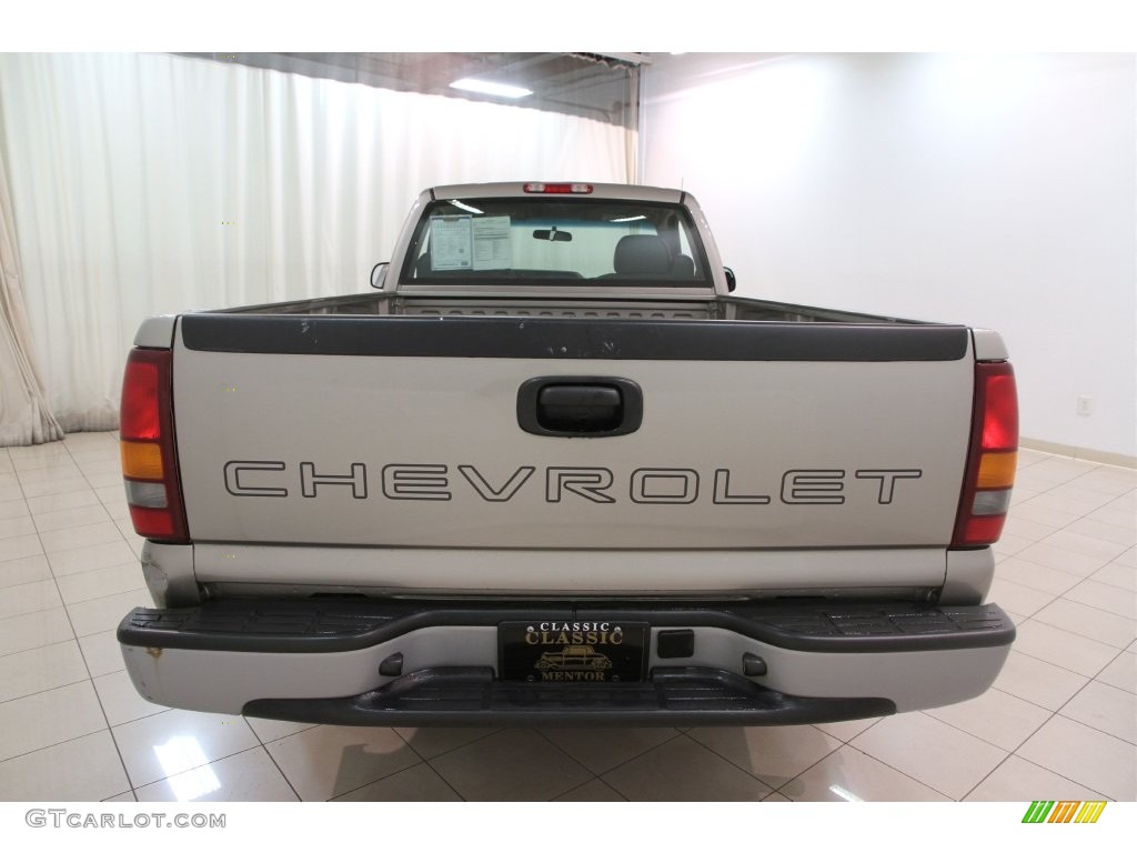 2002 Silverado 1500 LS Regular Cab - Light Pewter Metallic / Graphite Gray photo #11