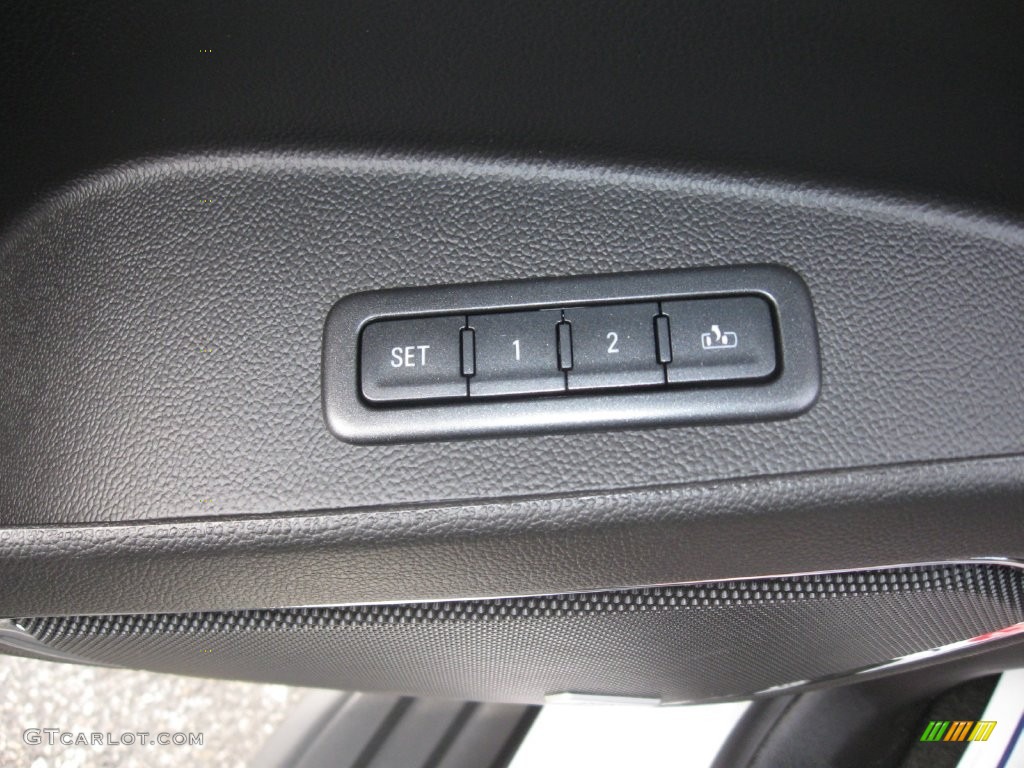 2016 Chevrolet Suburban 3500HD LT 4WD Controls Photo #109276519