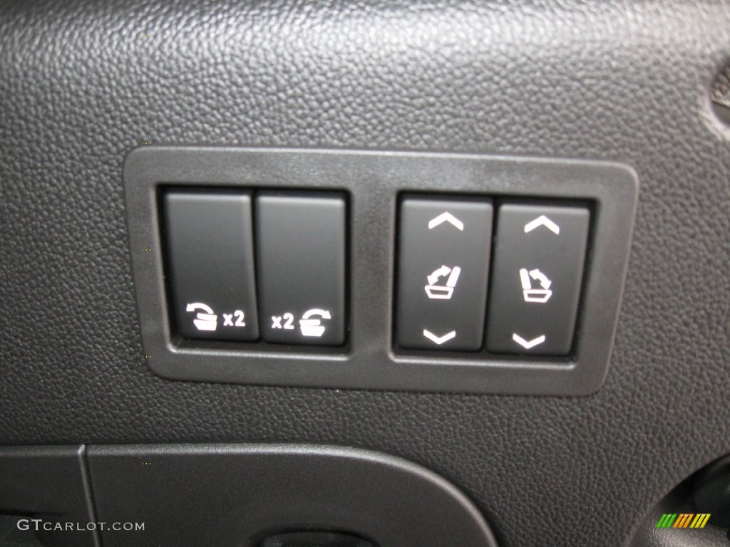 2016 Suburban 3500HD LT 4WD - Summit White / Jet Black photo #26