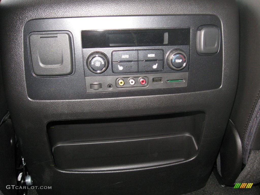 2016 Suburban 3500HD LT 4WD - Summit White / Jet Black photo #33