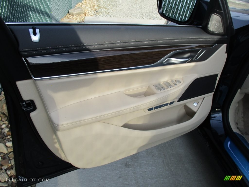 2016 BMW 7 Series 750i xDrive Sedan Door Panel Photos