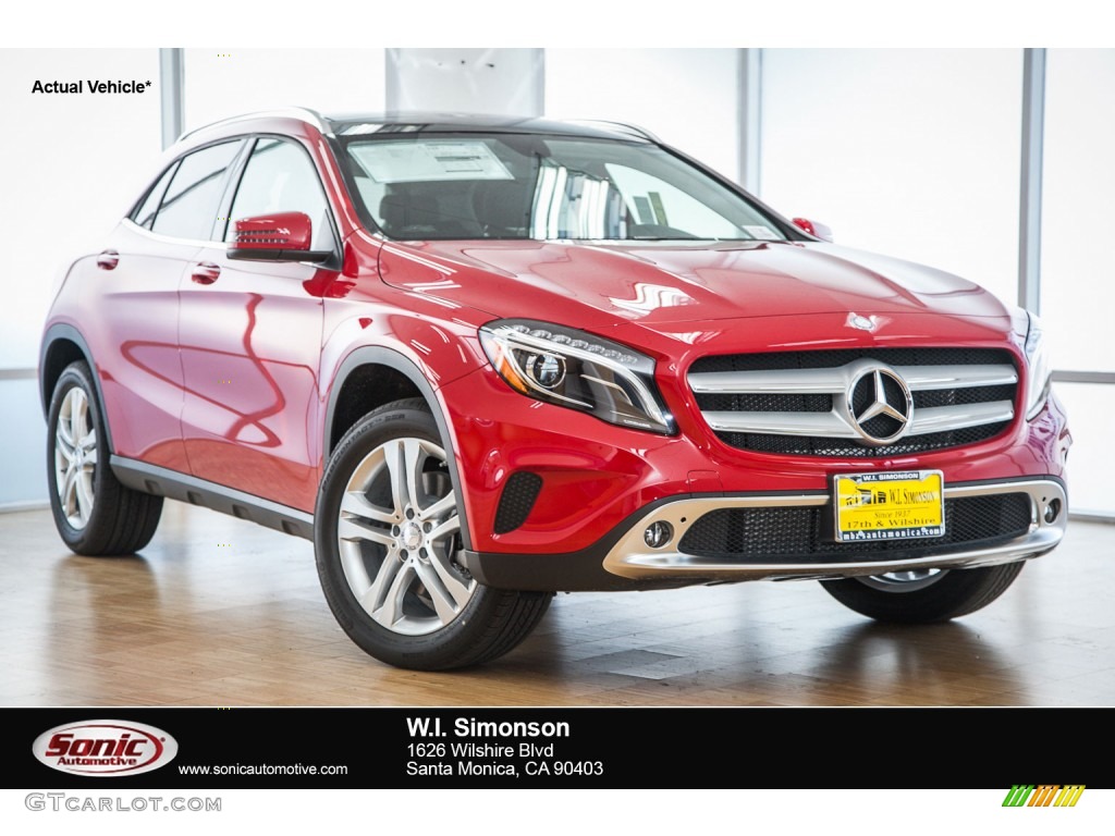 2016 GLA 250 - Jupiter Red / Black photo #1