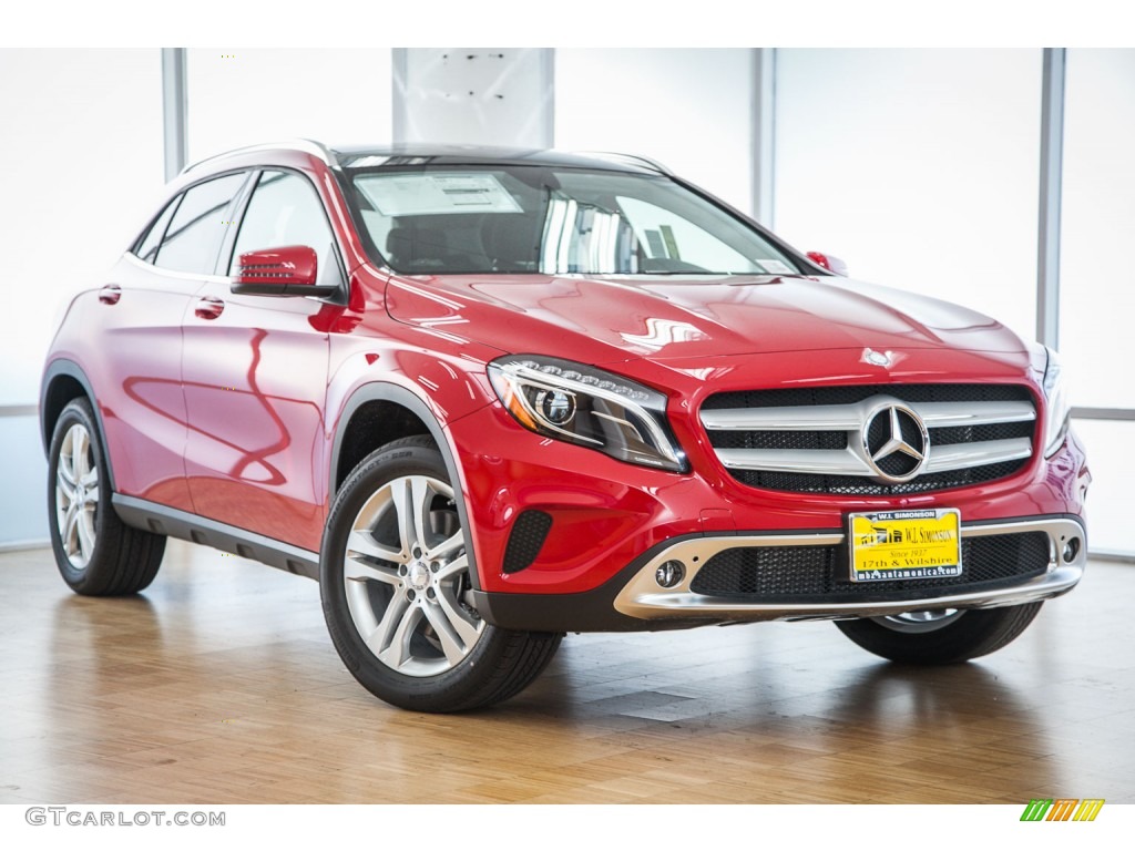 2016 GLA 250 - Jupiter Red / Black photo #12