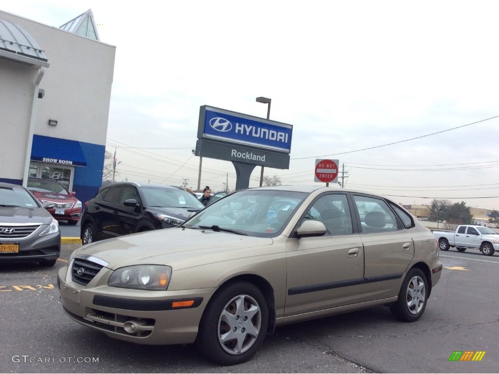 2006 Elantra GT Hatchback - Champagne Beige / Beige photo #1