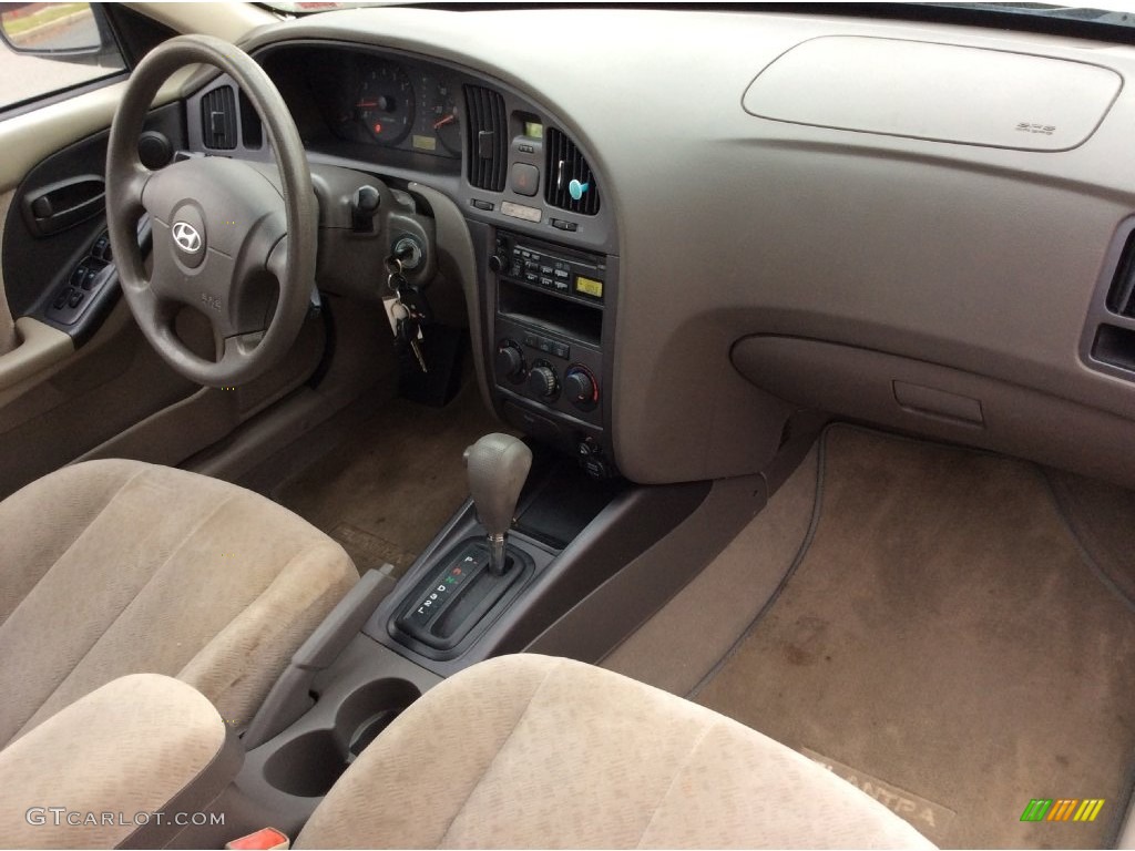 2006 Elantra GT Hatchback - Champagne Beige / Beige photo #23