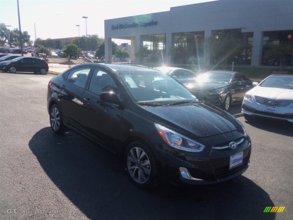 2016 Accent SE Sedan - Ultra Black / Gray photo #1