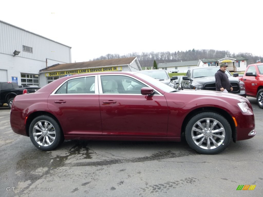 2016 300 Limited AWD - Velvet Red Pearl / Black/Linen photo #7