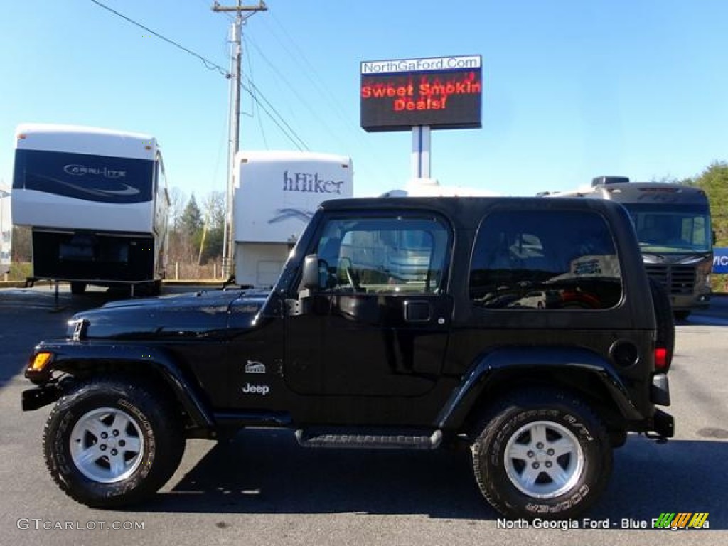 2004 Wrangler Sahara 4x4 - Black / Dark Slate Gray photo #2