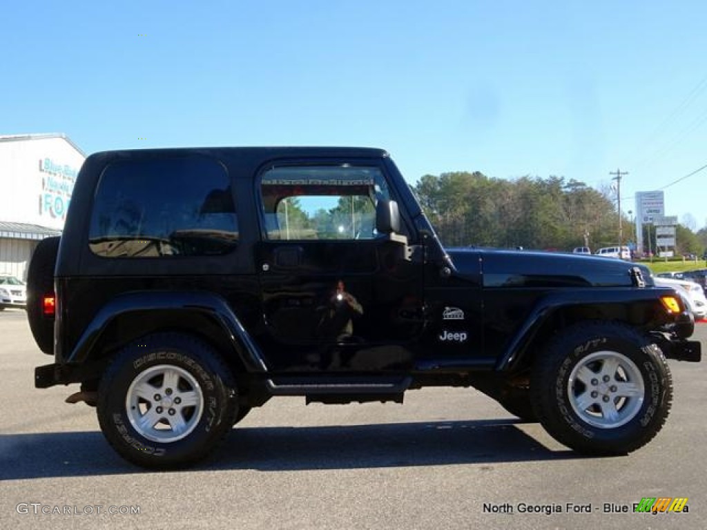 2004 Wrangler Sahara 4x4 - Black / Dark Slate Gray photo #6