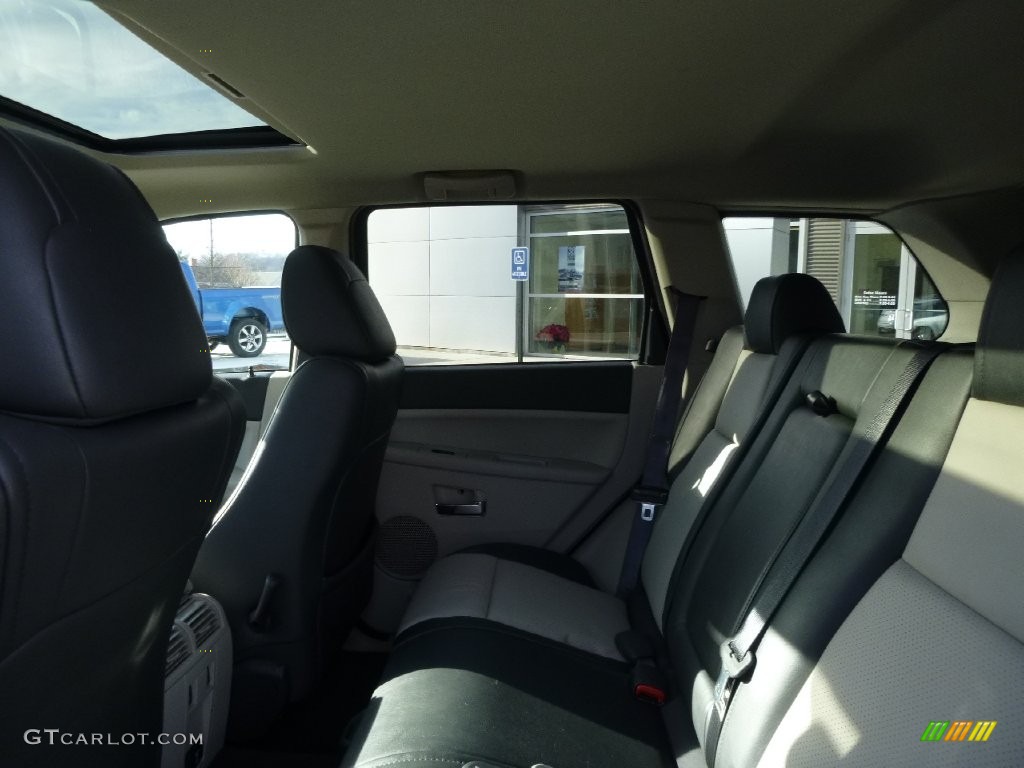 2008 Grand Cherokee Limited 4x4 - Bright Silver Metallic / Dark Khaki/Light Graystone photo #10