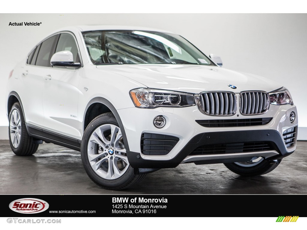 Alpine White BMW X4