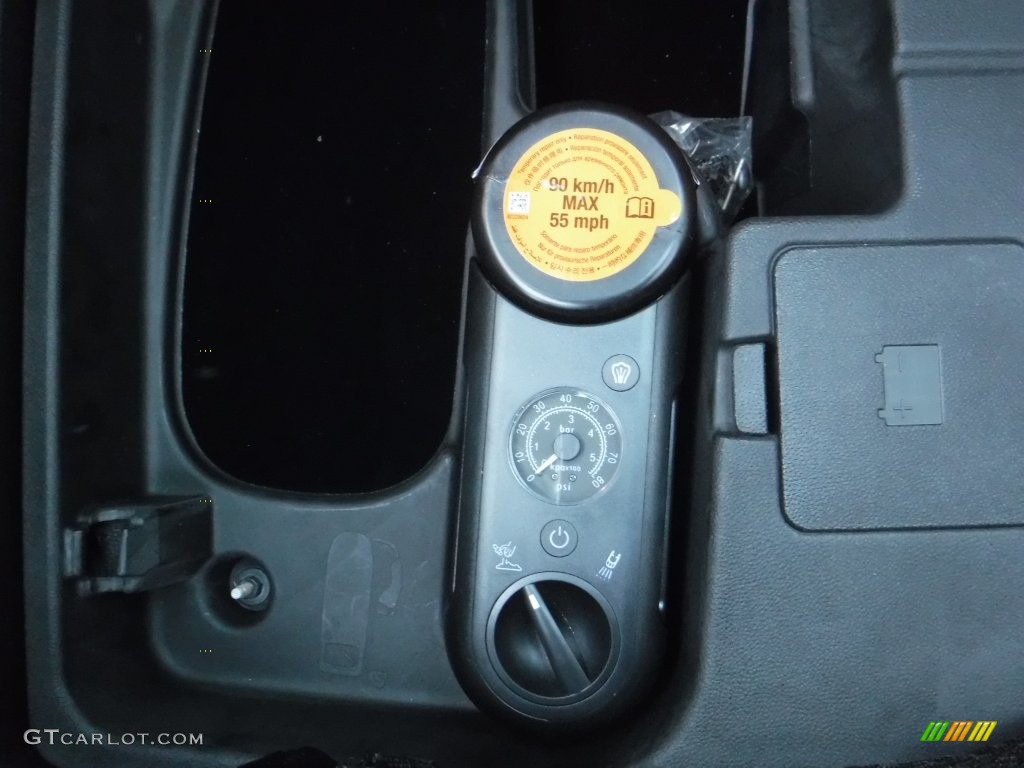 2012 Volt Hatchback - Summit White / Light Neutral/Dark Accents photo #28