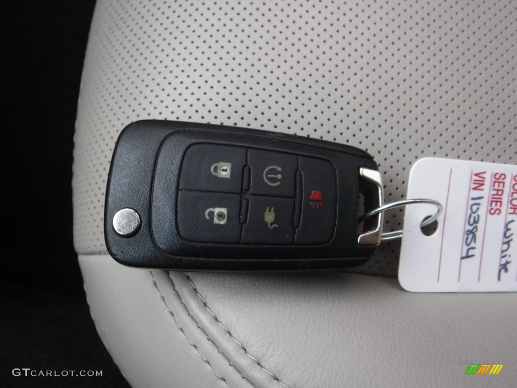 2012 Volt Hatchback - Summit White / Light Neutral/Dark Accents photo #31