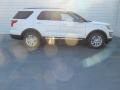 2016 White Platinum Metallic Tri-Coat Ford Explorer XLT  photo #3