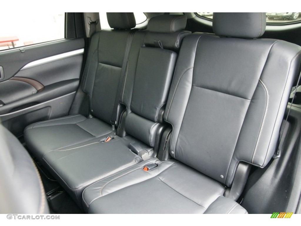 Black Interior 2016 Toyota Highlander XLE AWD Photo #109307402