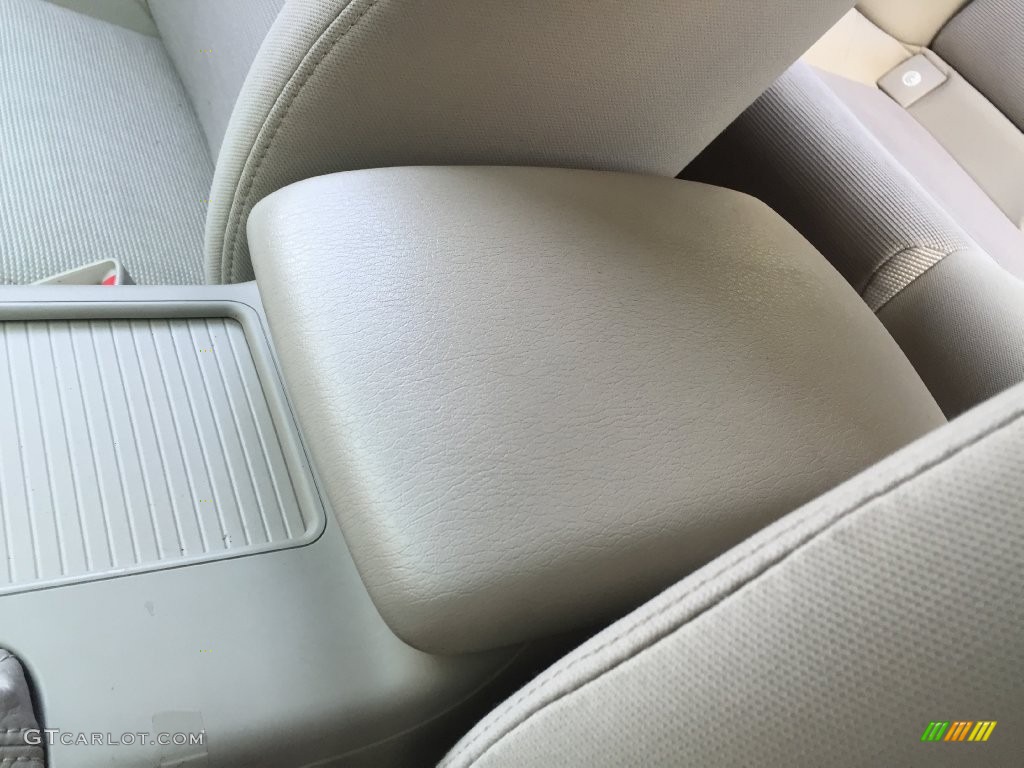 2007 Outback 2.5i Wagon - Satin White Pearl / Taupe Leather photo #74