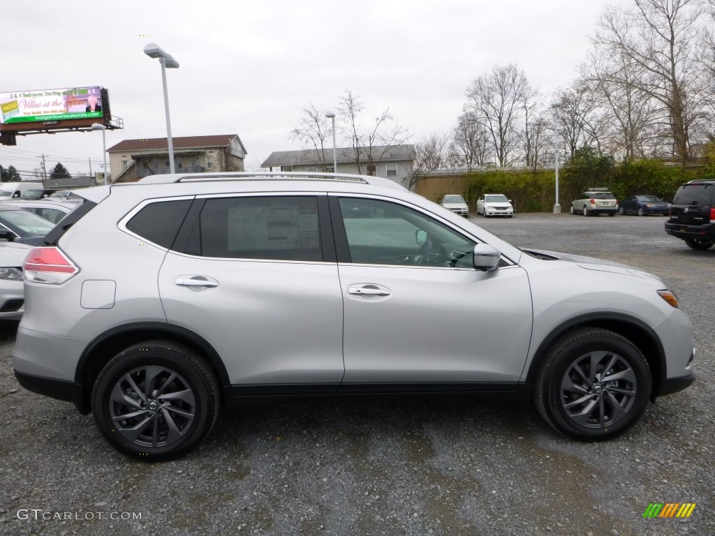 2016 Rogue SL AWD - Brilliant Silver / Charcoal photo #3