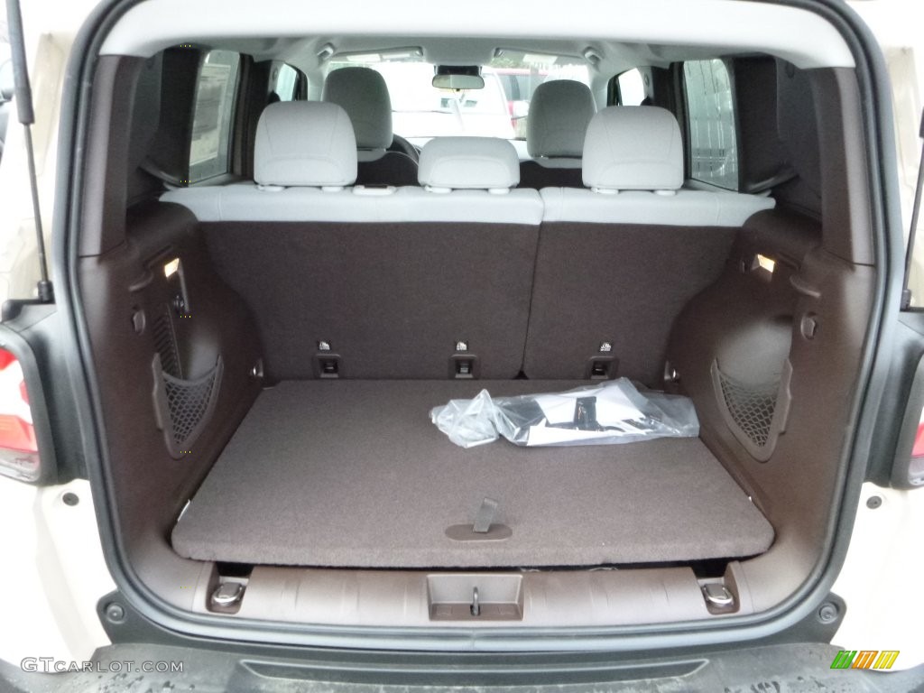 2016 Renegade Latitude 4x4 - Mojave Sand / Bark Brown/Ski Grey photo #6