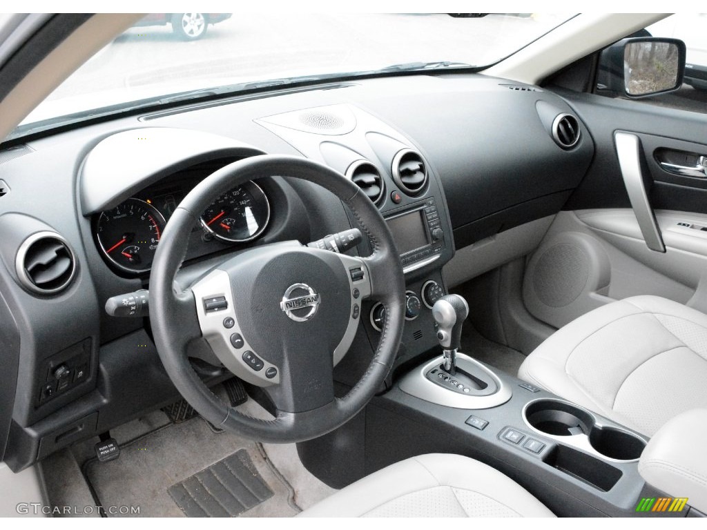 2013 Rogue S AWD - Frosted Steel / Gray photo #10